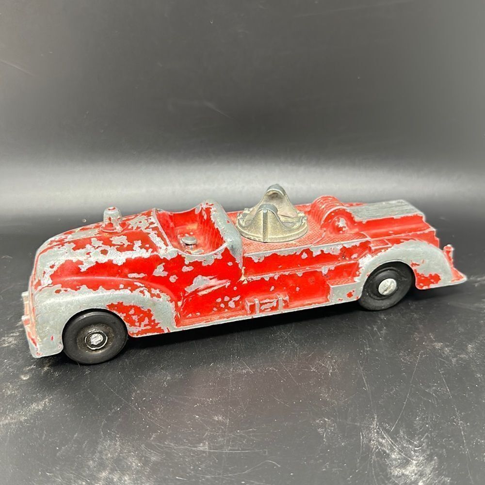 Vintage Hubley Kiddie Toy #463 Diecast Red Fire Truck Pressed Steel